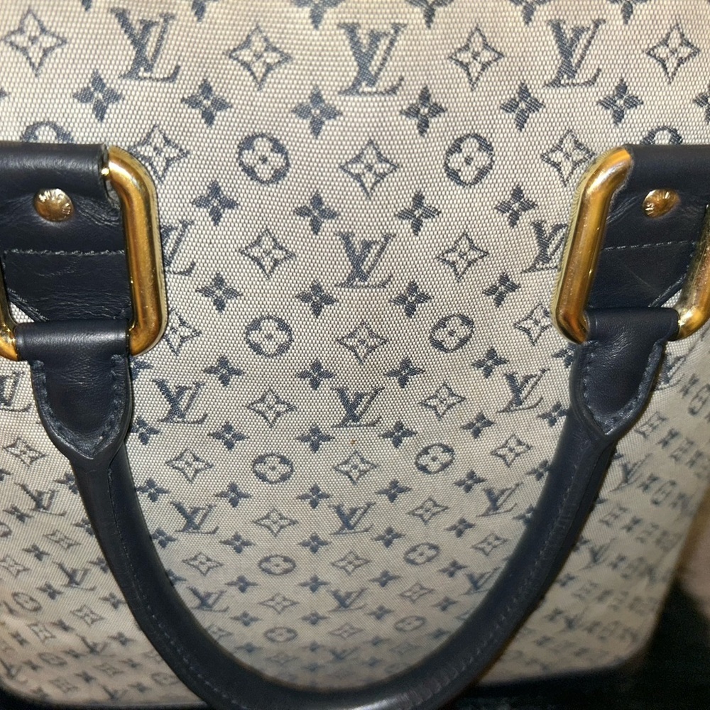 AUTHENTIC LOUIS VUITTON PADLOCK SHAPED HANDBAG! - Picture 2 of 15